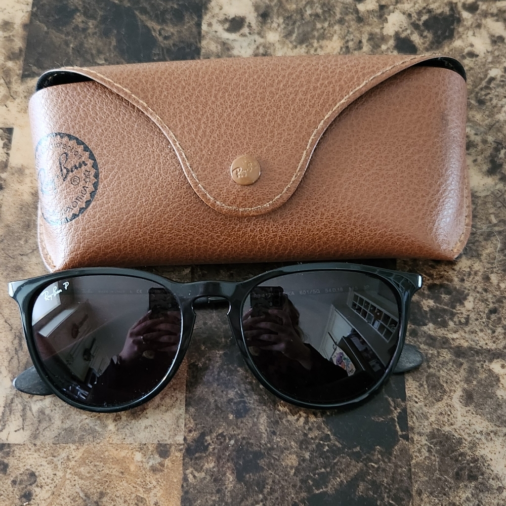 Ray-Ban Erika Sunglasses Pink Lenses